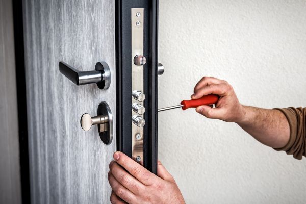 Commercial Lockout Service